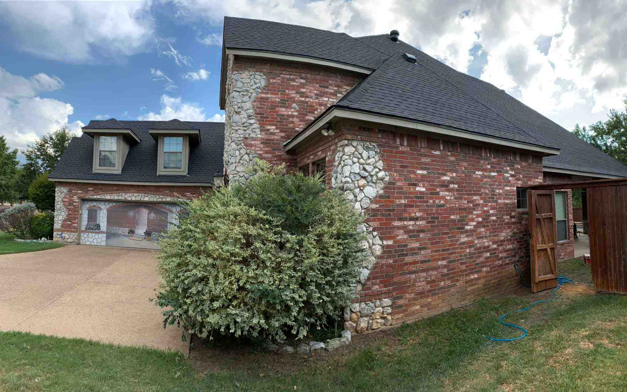 Gallery Image : Masterpiece Roofing LLC